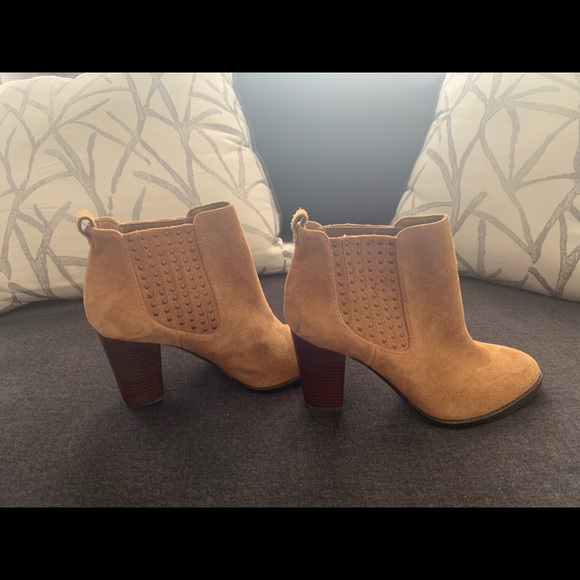 Antonio Melani Camel Booties - Picture 2 of 5